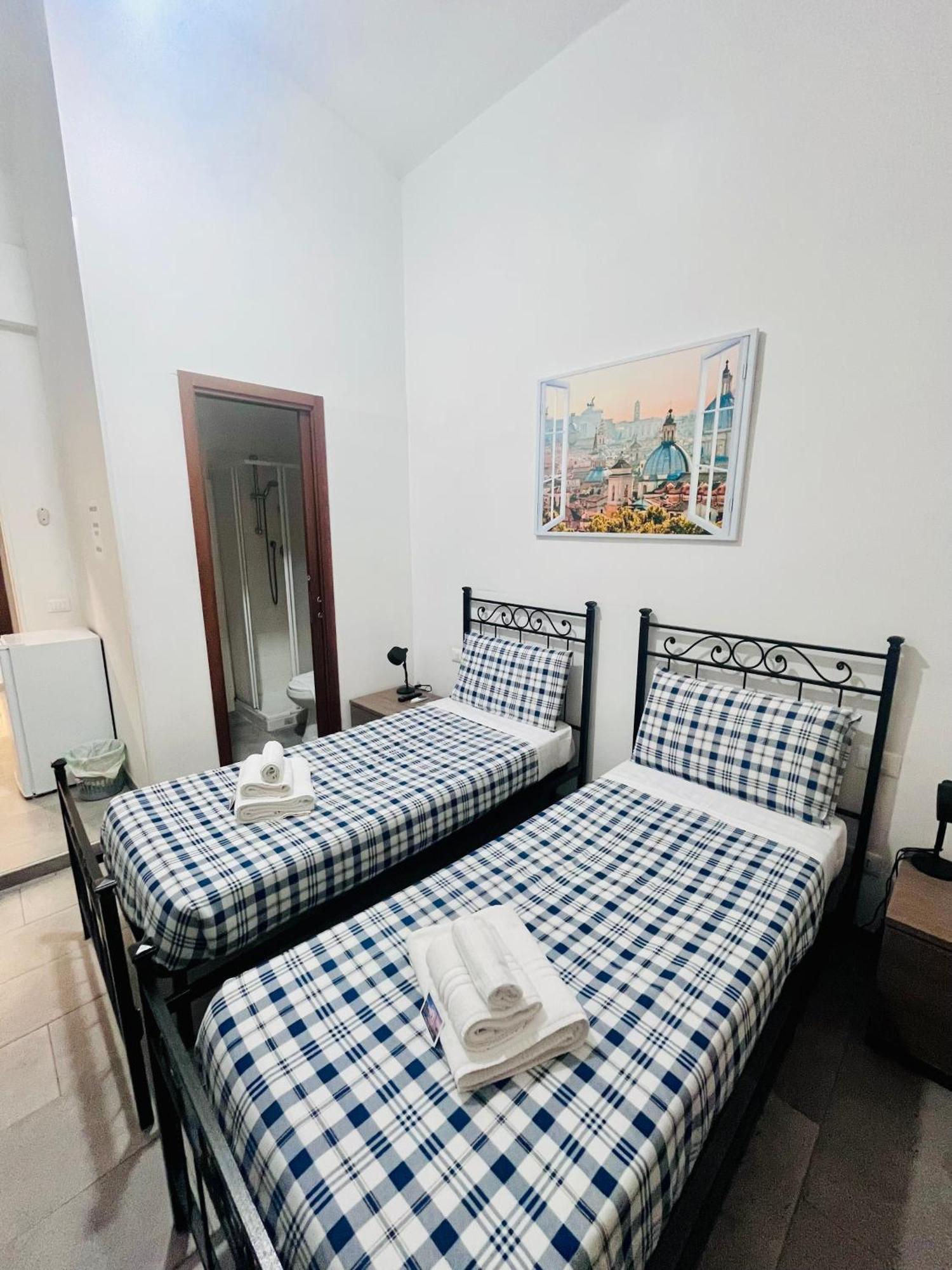 Grandis Rooms โรม ภายนอก รูปภาพ