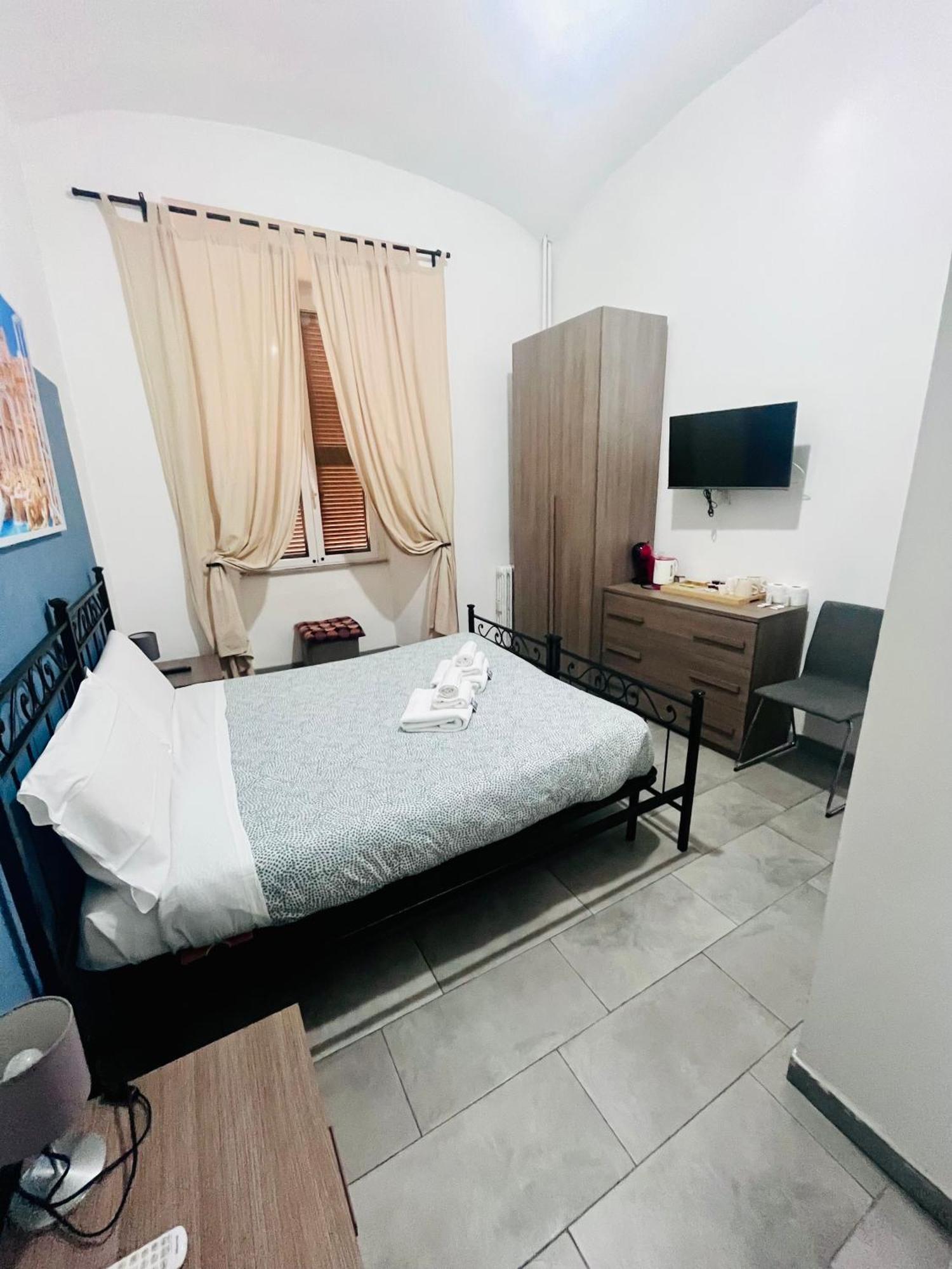 Grandis Rooms โรม ภายนอก รูปภาพ