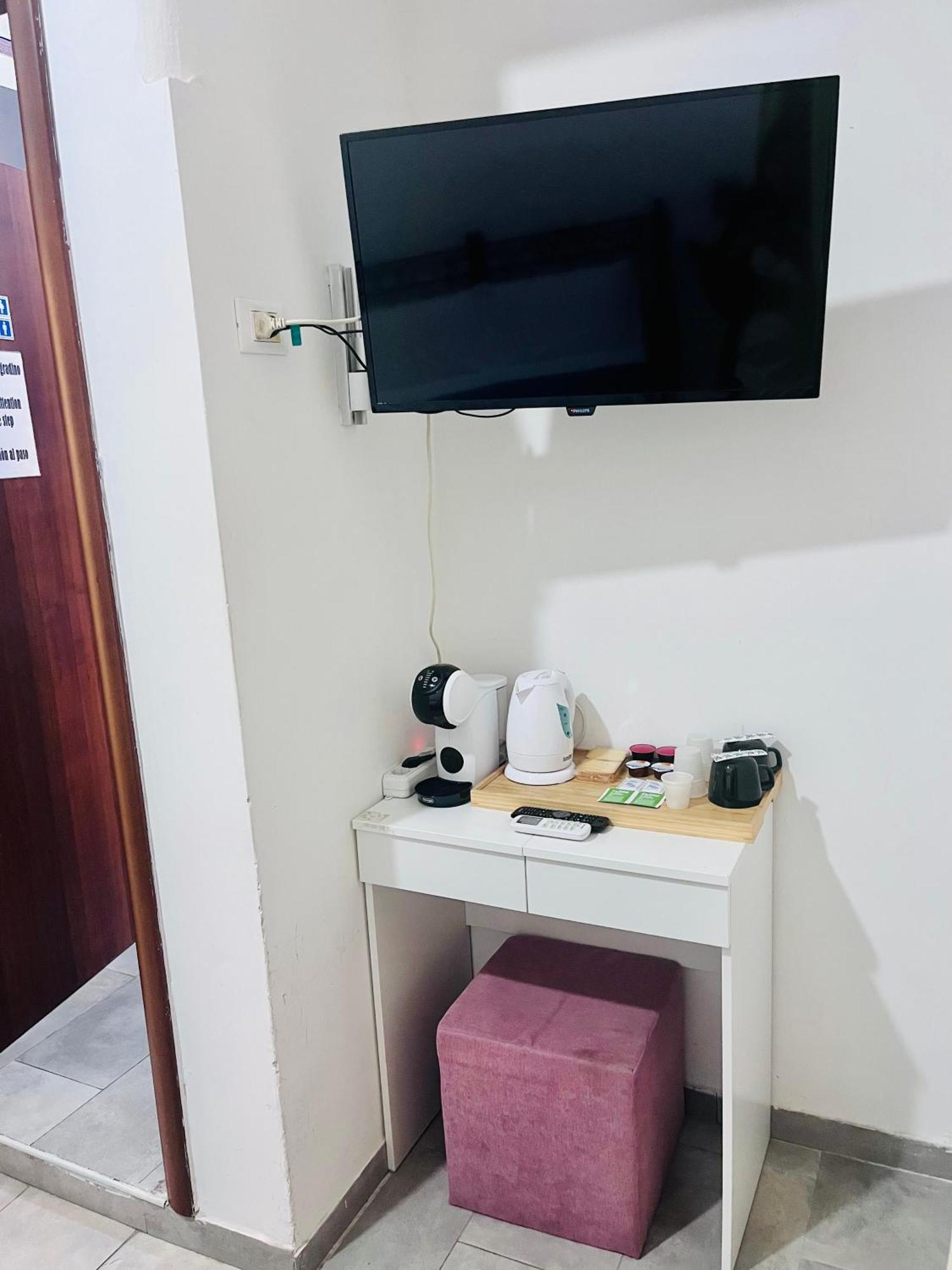 Grandis Rooms โรม ภายนอก รูปภาพ