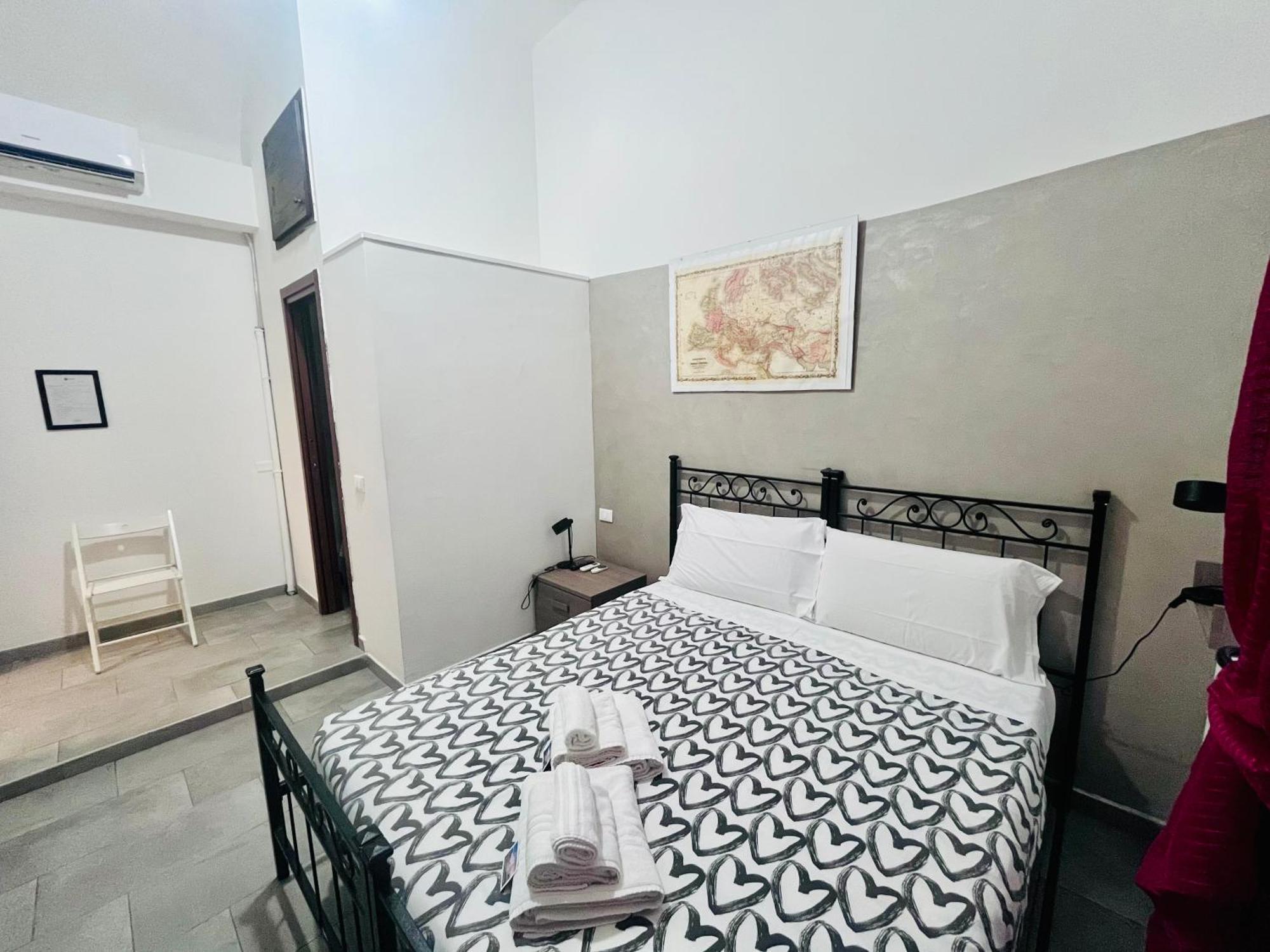 Grandis Rooms โรม ภายนอก รูปภาพ