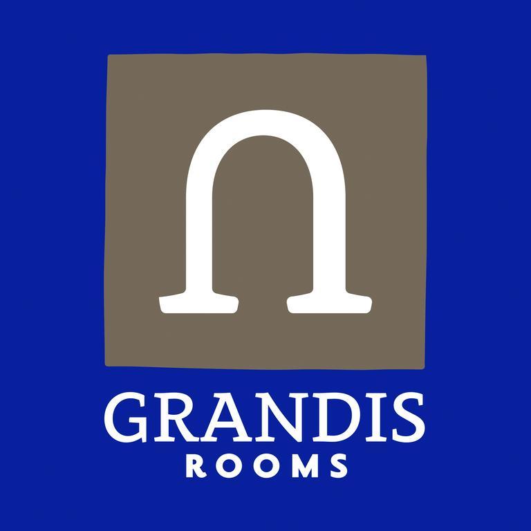 Grandis Rooms โรม ภายนอก รูปภาพ