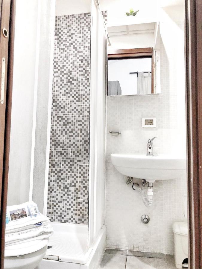 Grandis Rooms โรม ภายนอก รูปภาพ